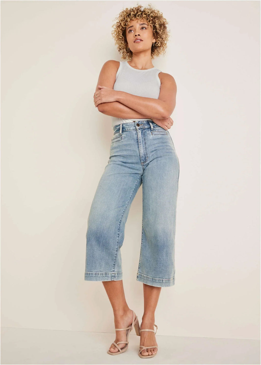 Sophia Wide Leg Crop Jeans Light Wash
