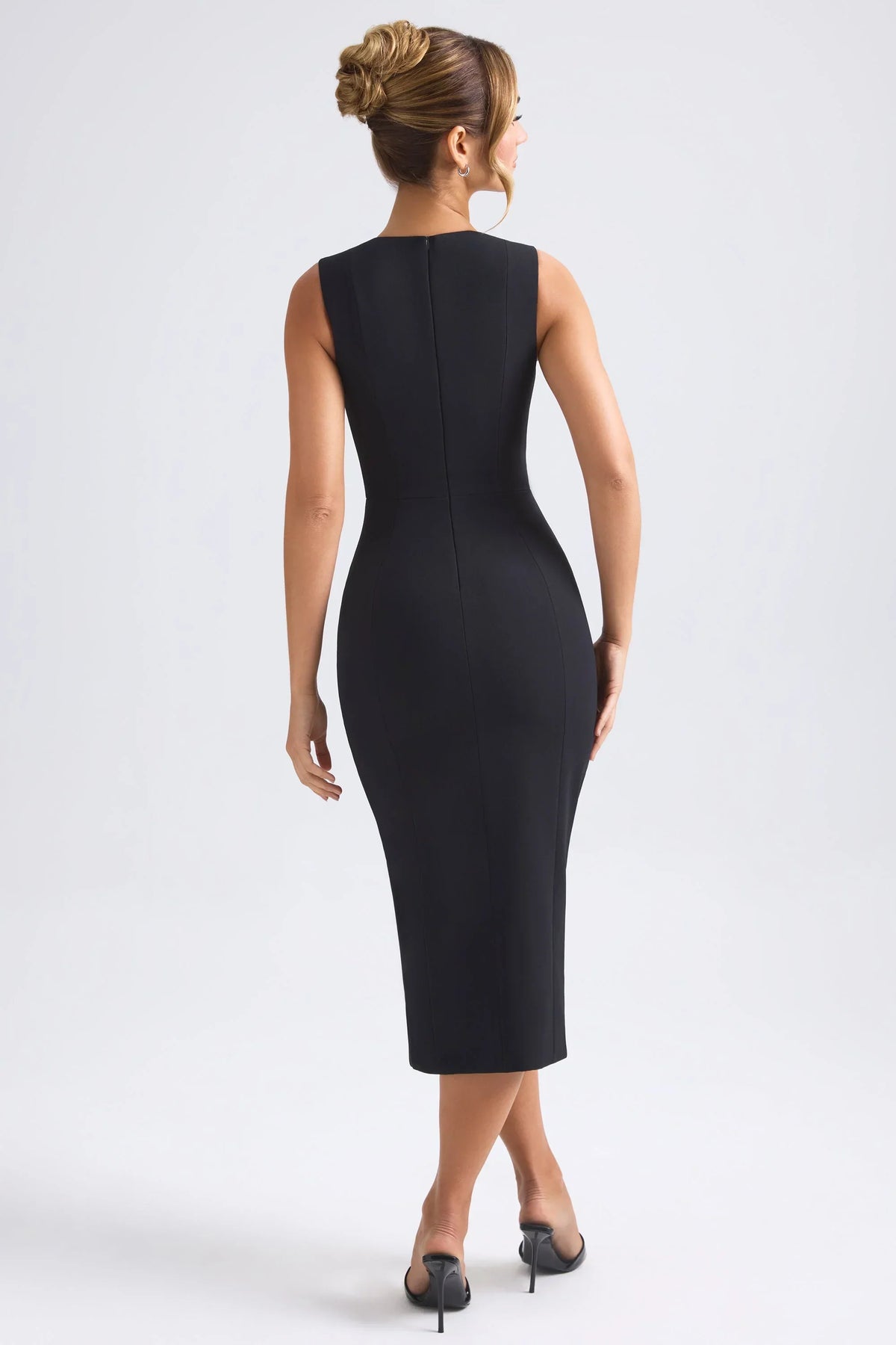 Sweetheart Neck Midaxi Dress in Black